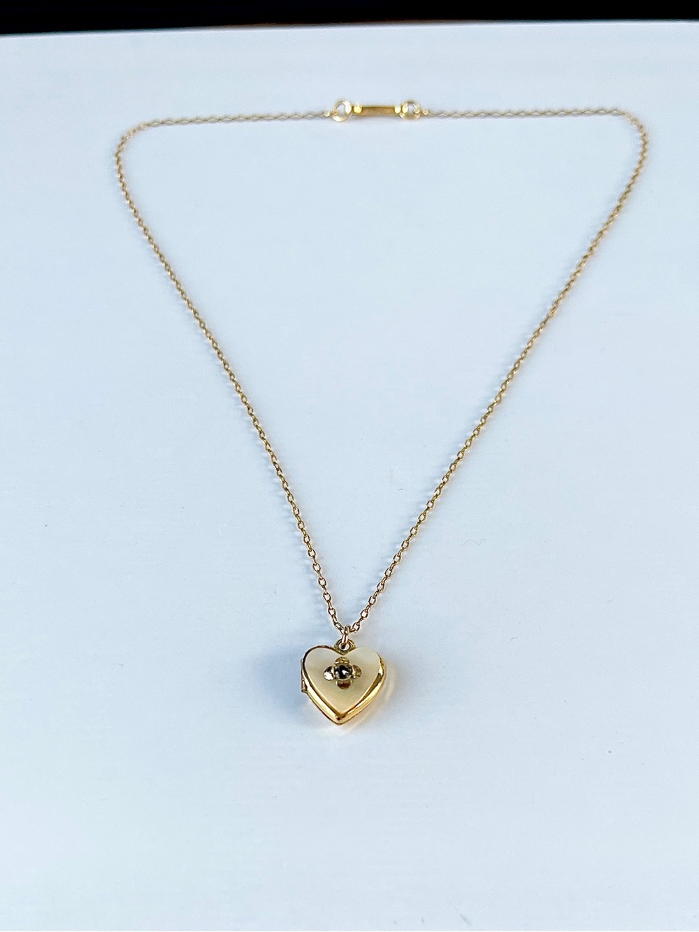 Vintage 12k Yellow Gold-Filled Mother-of-Pearl Heart Locket & Necklace